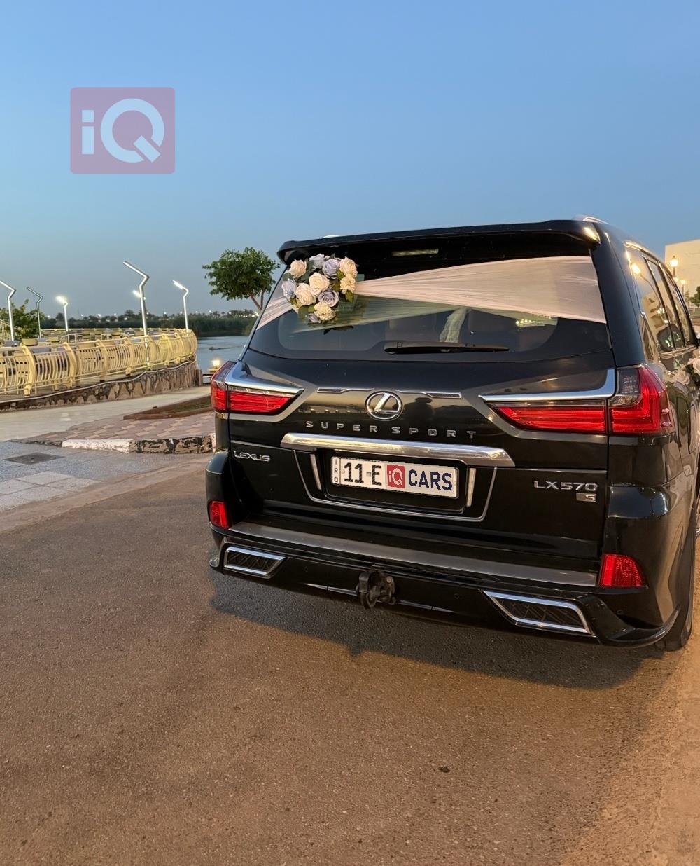 Lexus LX